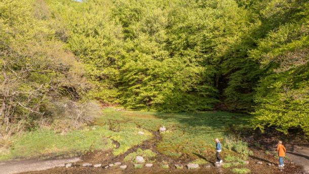 Kildevandring, Ravnkilden, veninder Rebild Bakker