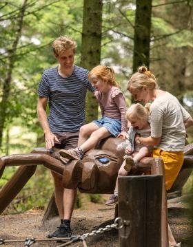 Familie på Røverknolden